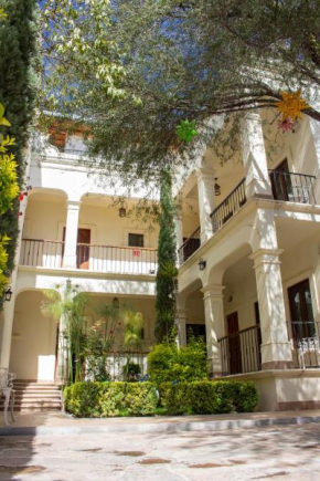 Гостиница Hotel Mariazel  Берналь